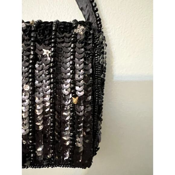 New Release From India to You Celebration New Year Champagne Beaded Bag Viral - Picture 4 of 6